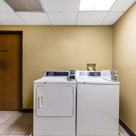Econo Lodge Inn & Suites ディクソン エクステリア 写真