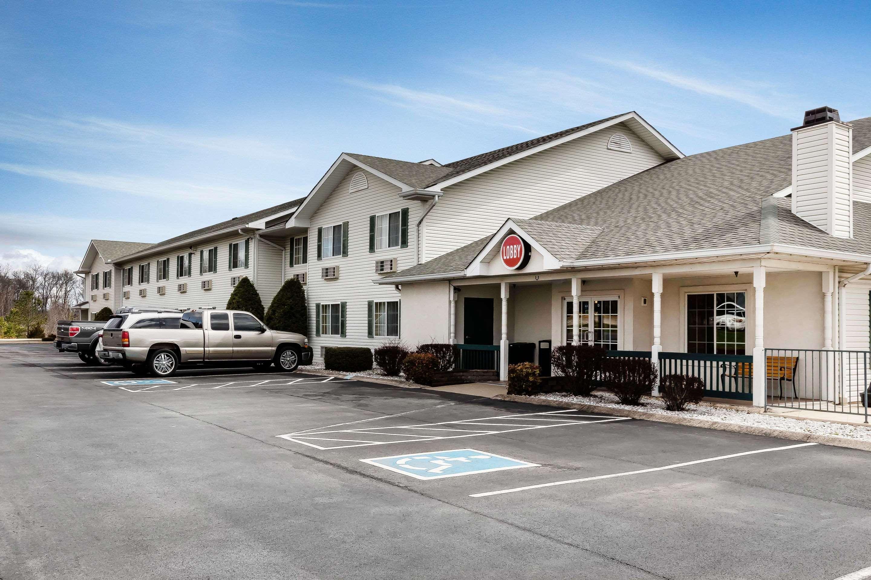 Econo Lodge Inn & Suites ディクソン エクステリア 写真
