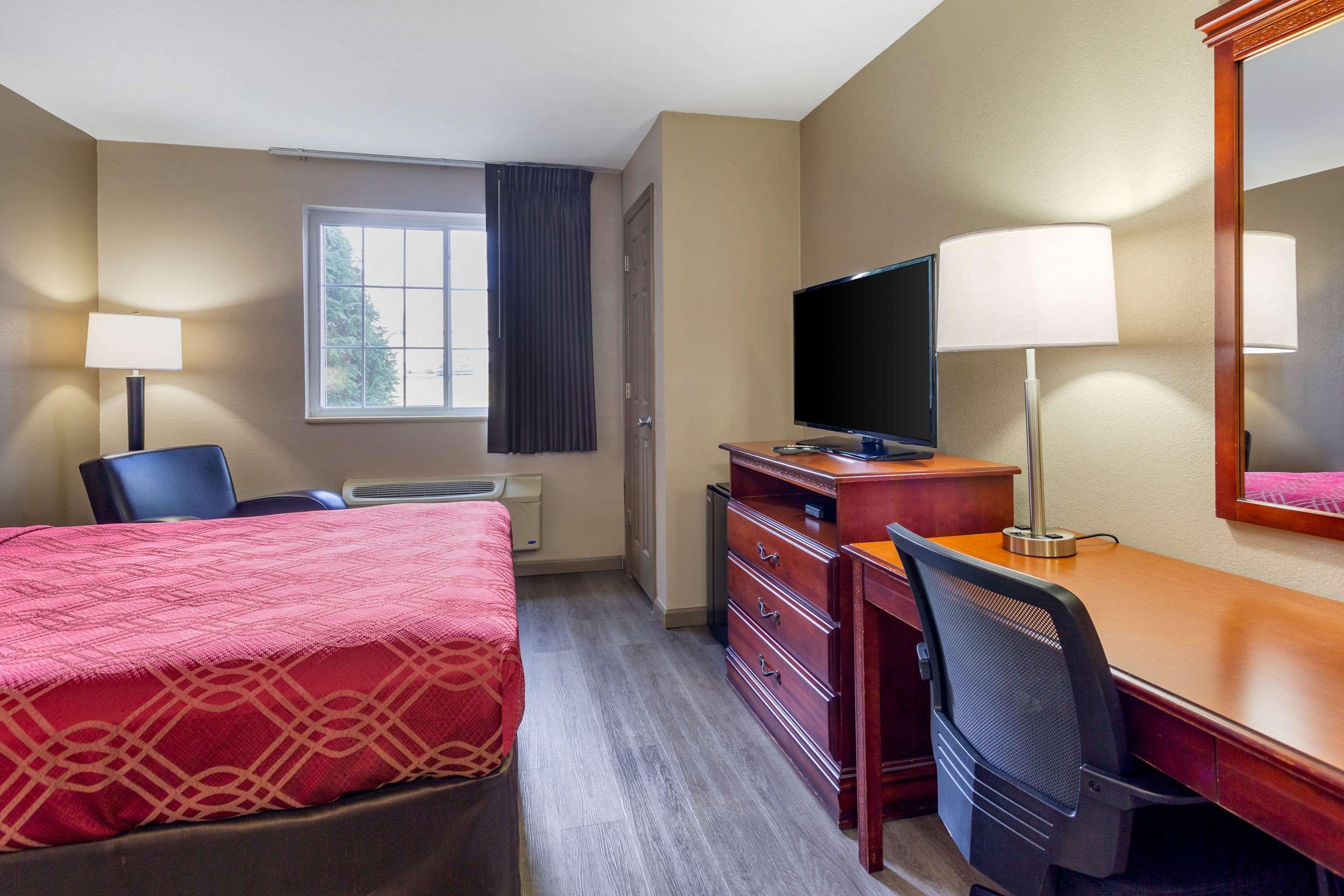 Econo Lodge Inn & Suites ディクソン エクステリア 写真