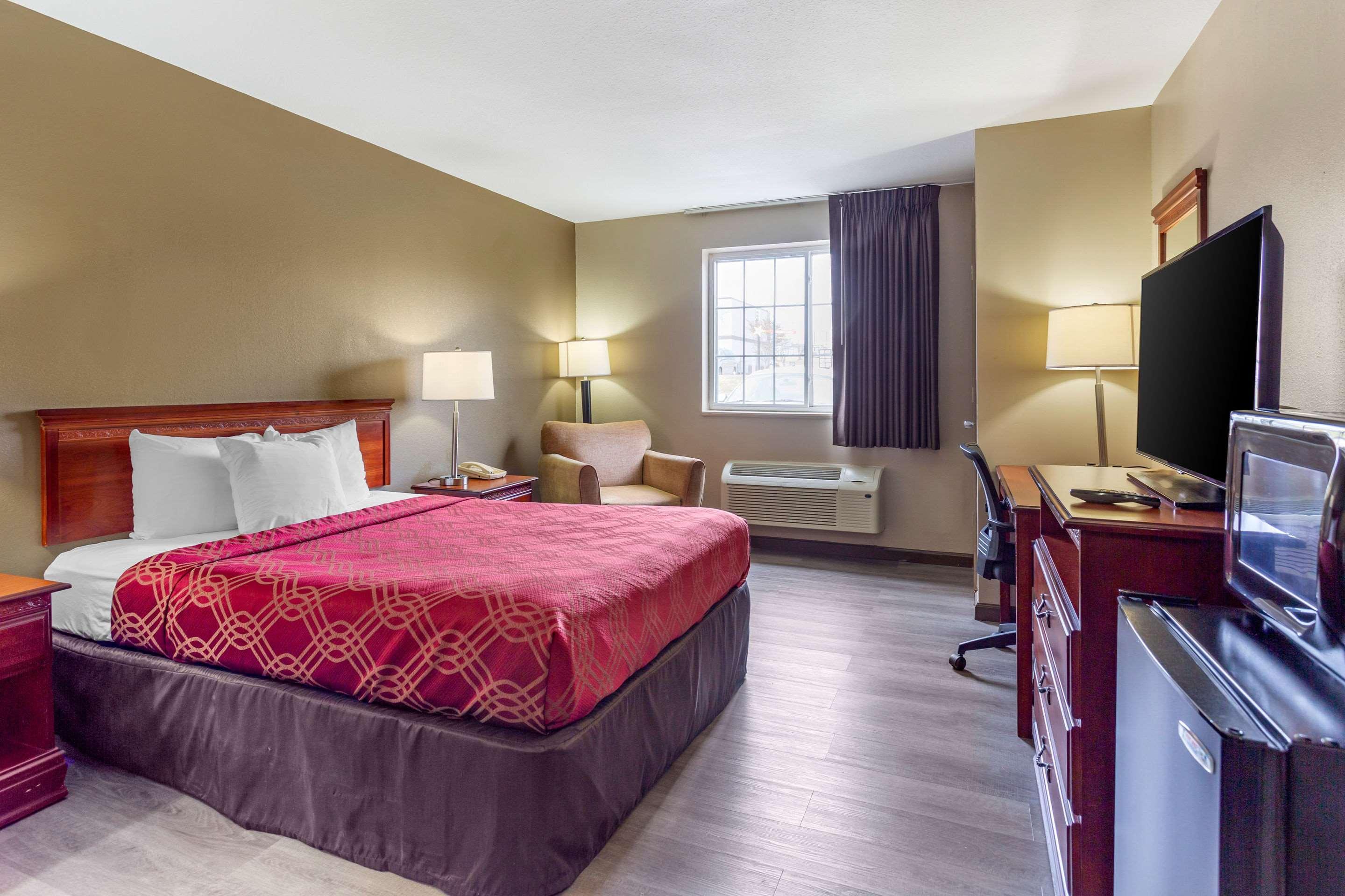 Econo Lodge Inn & Suites ディクソン エクステリア 写真