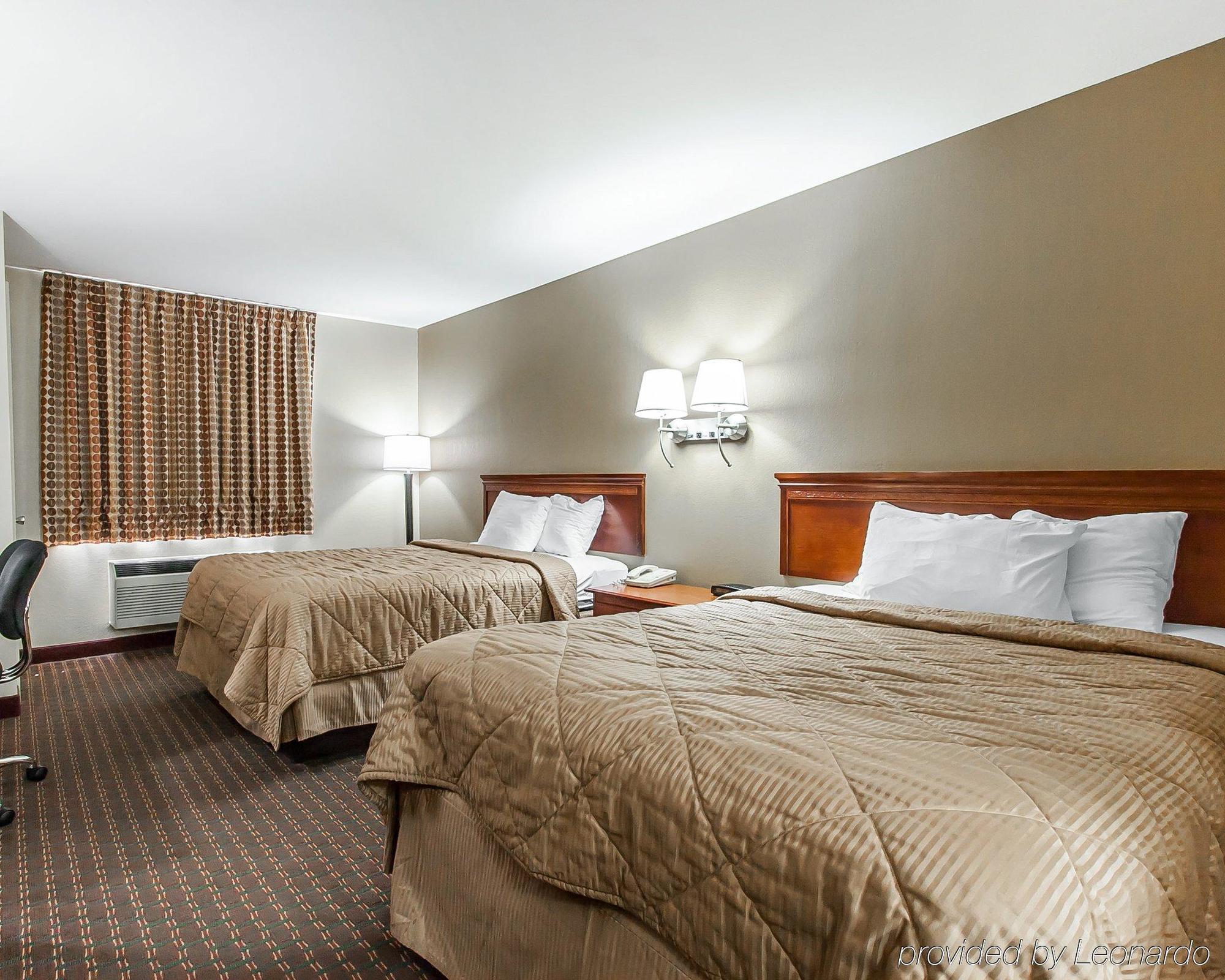 Econo Lodge Inn & Suites ディクソン エクステリア 写真