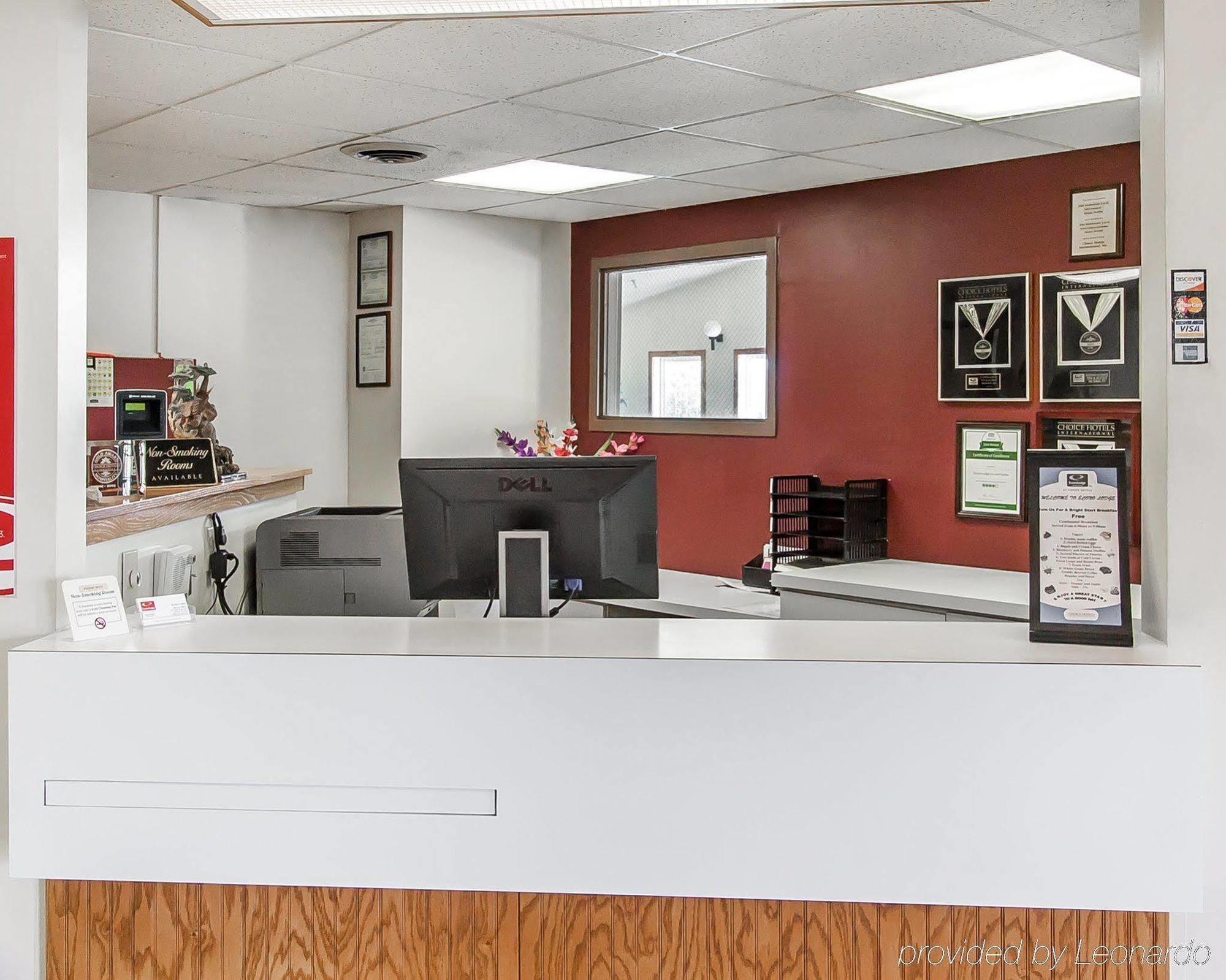 Econo Lodge Inn & Suites ディクソン エクステリア 写真