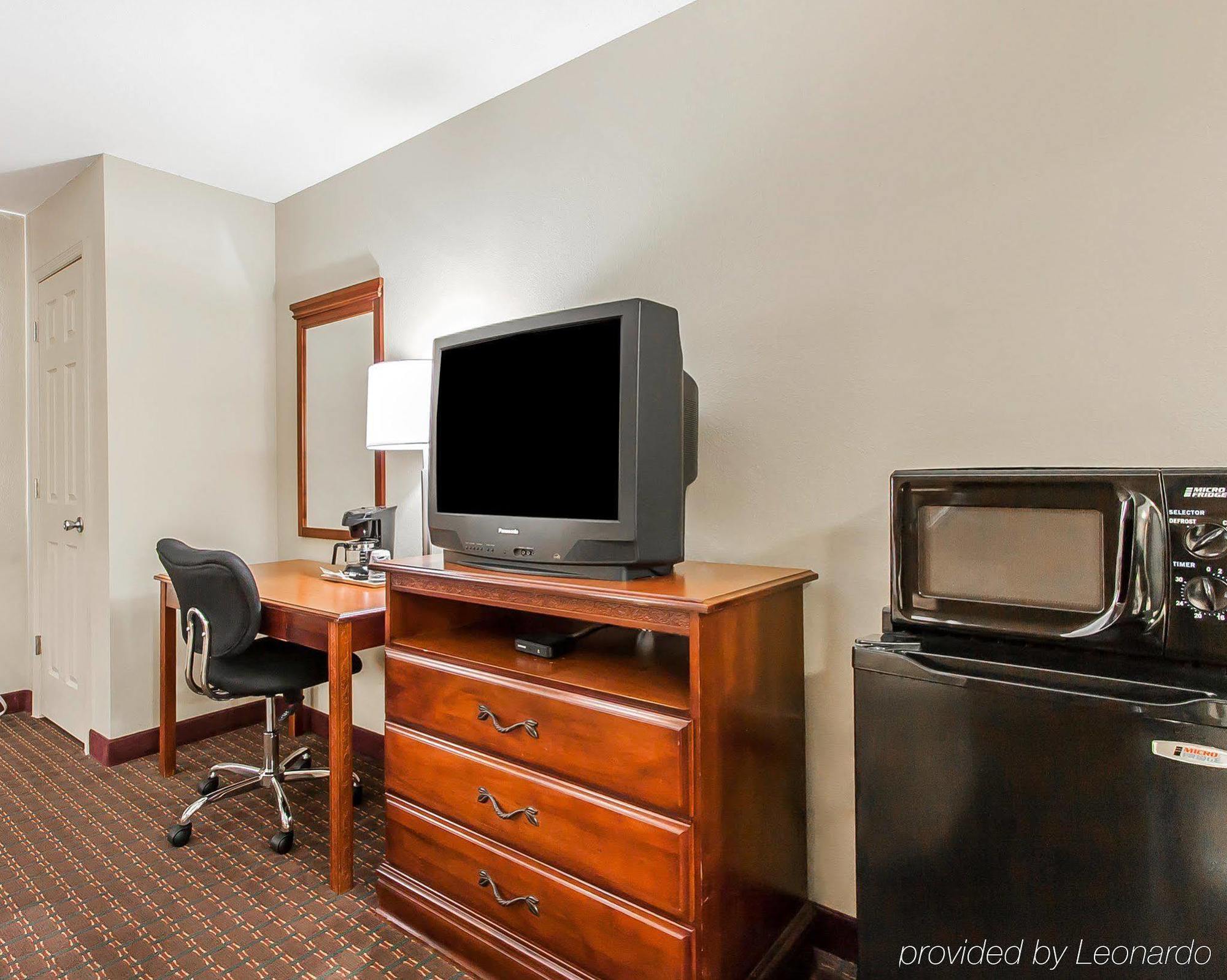 Econo Lodge Inn & Suites ディクソン エクステリア 写真